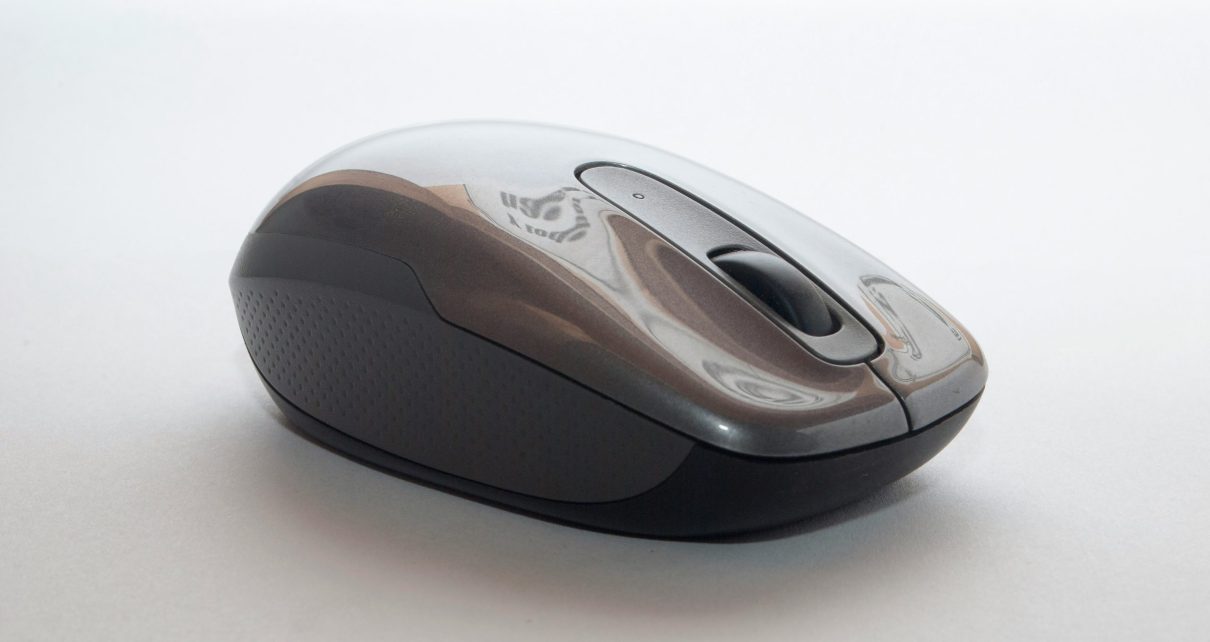 Logitech introduced its smart mouse that promises lifetime use!